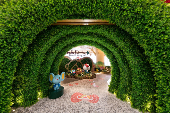 kt貓主題餐廳進(jìn)門區(qū)裝修設(shè)計(jì)效果圖